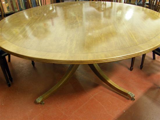 Appraisal: A REGENCY STYLE MAHOGANY BREAKFAST TABLE with an inlaid circular