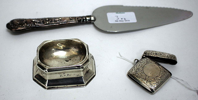 Appraisal: A GEORGE I SILVER TRENCHER SALT with marks for London