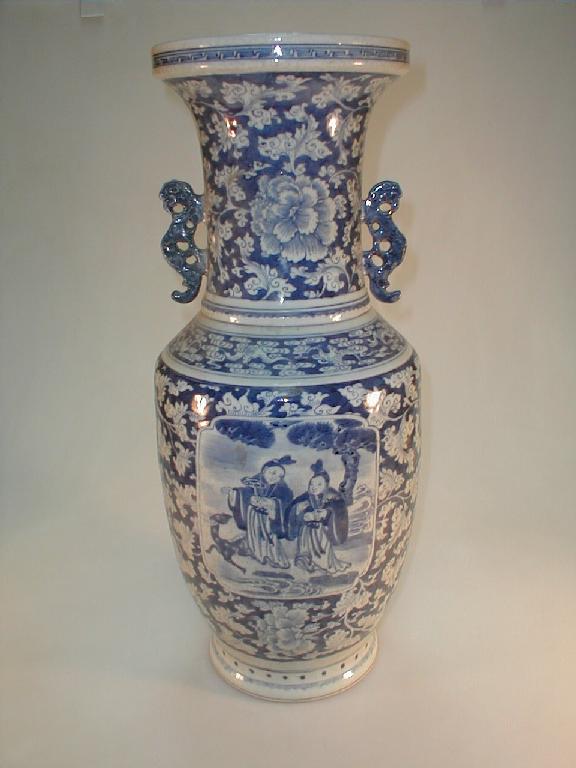 Appraisal: A Chinese Export blue and white floor vase of shouldered