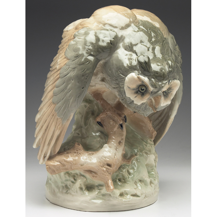 Appraisal: Amphora sculpture large perched owl covered with a gray brown