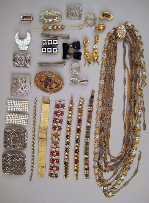 Appraisal: Large group of costume fashion jewelry to include ladies Caron