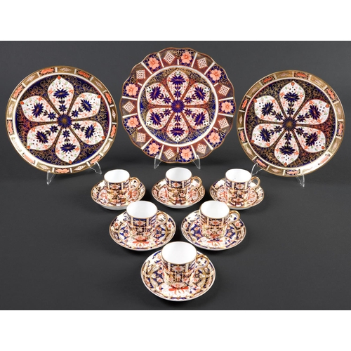 Appraisal: A pair of Royal Crown Derby Imari pattern plates cm