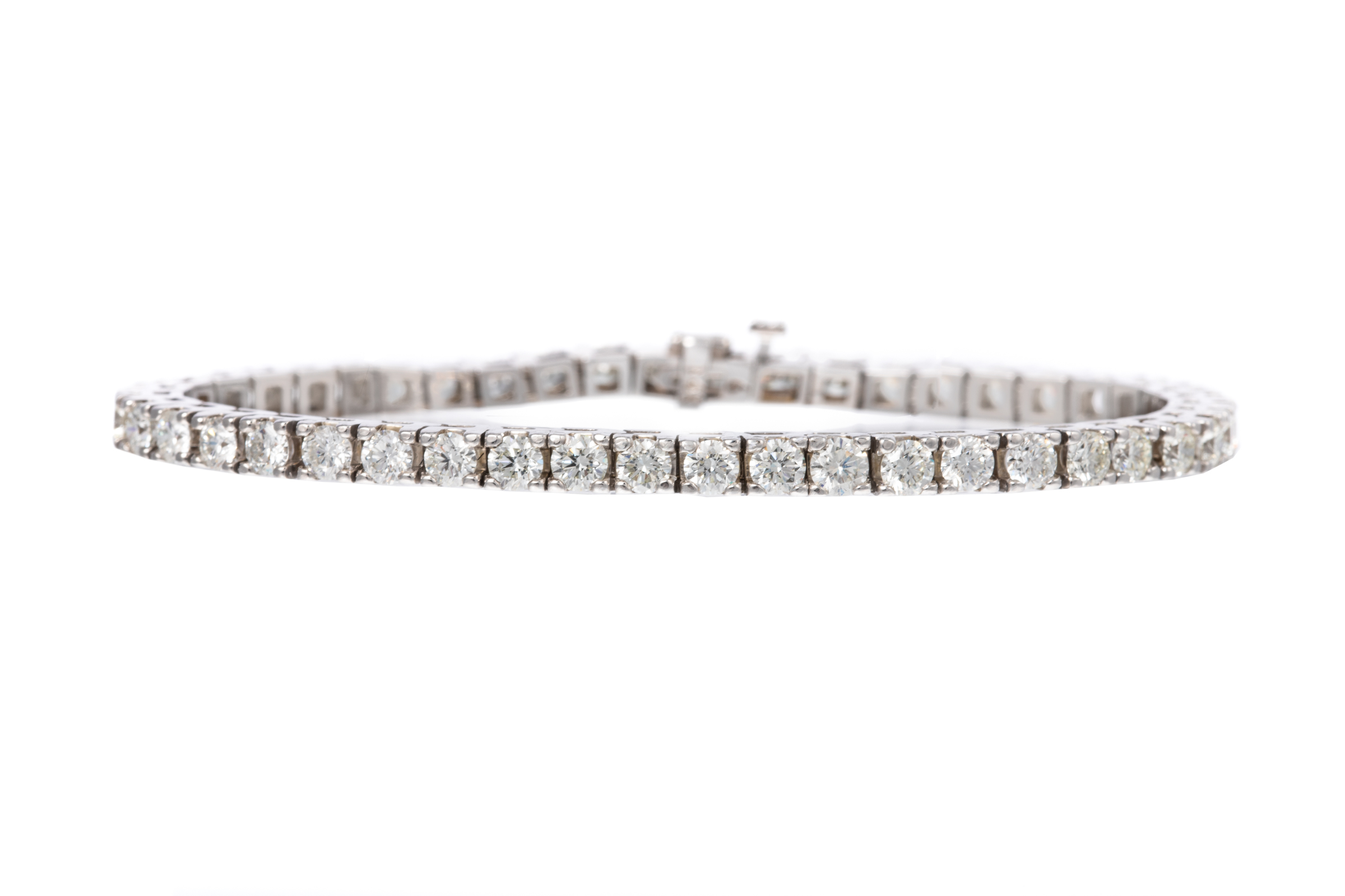 Appraisal: A CTW DIAMOND LINE BRACELET IN K K white gold