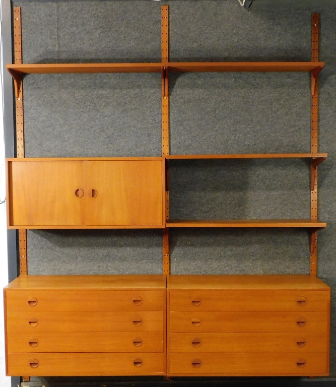 Appraisal: HANSEN GULDBORG DANISH MODERN FLOATING WALL UNIT Denmark th CenturyFour