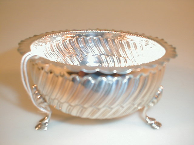 Appraisal: A Victorian silver bowl of early thC design Birmingham assay