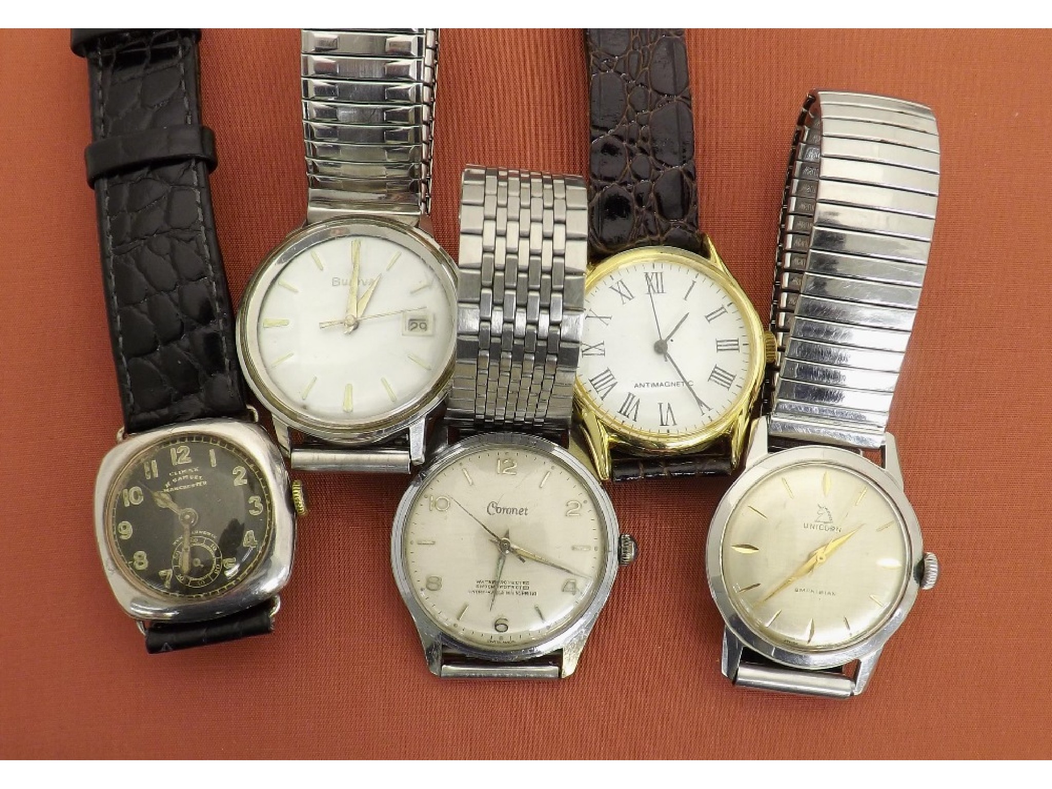 Appraisal: Five assorted gentlemen's wristwatches to include a Bulova automatic Unicorn