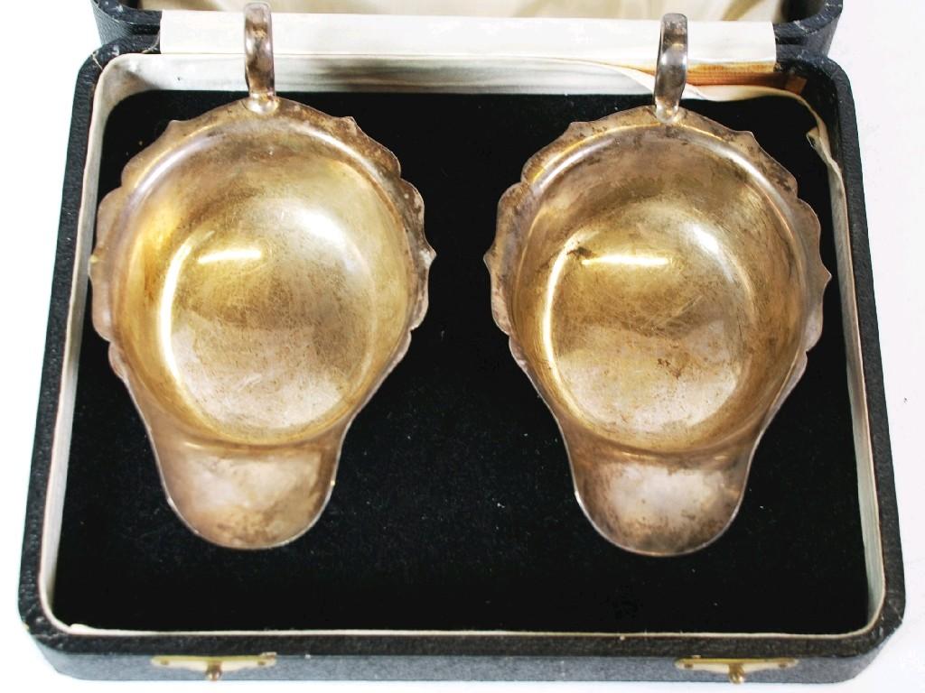 Appraisal: CASED PAIR OF GEORGE V SILVER SAUCE BOATS typical form