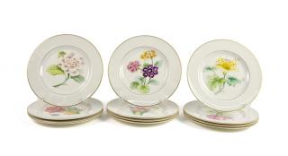 Appraisal: A SET OF TWELVE PICKARD PORCELAIN HAND-PAINTED FLORAL PLATES th