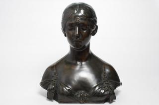 Appraisal: Art Nouveau Bronze Bust of Woman Antique Art Nouveau sculpture