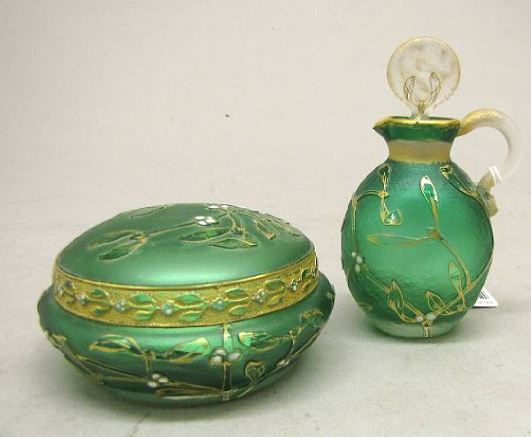 Appraisal: A Daum Nancy cameo glass and enamel dresser box and