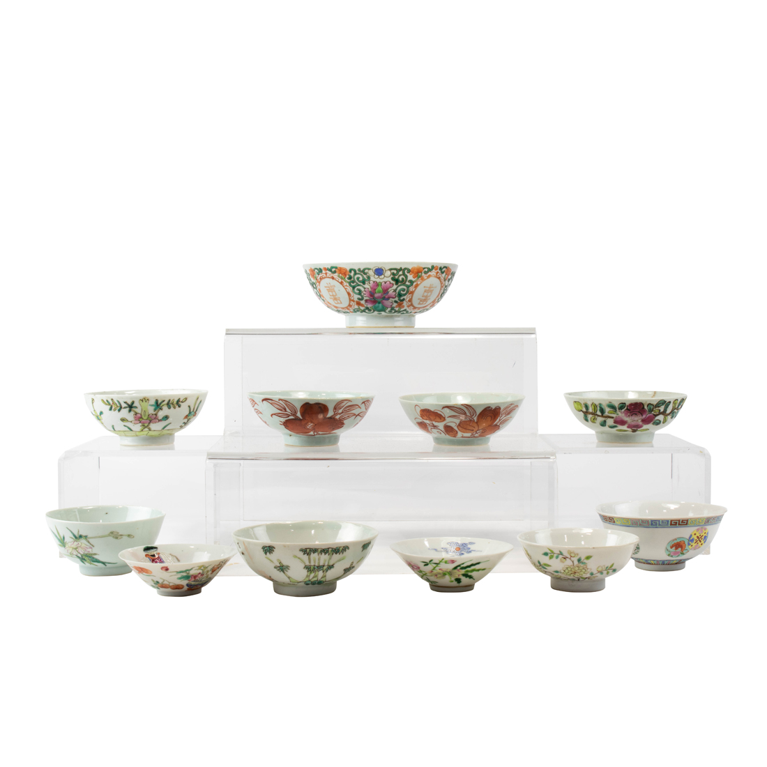 Appraisal: LOT OF CHINESE FAMILLE ROSE BOWLS lot of Chinese famille