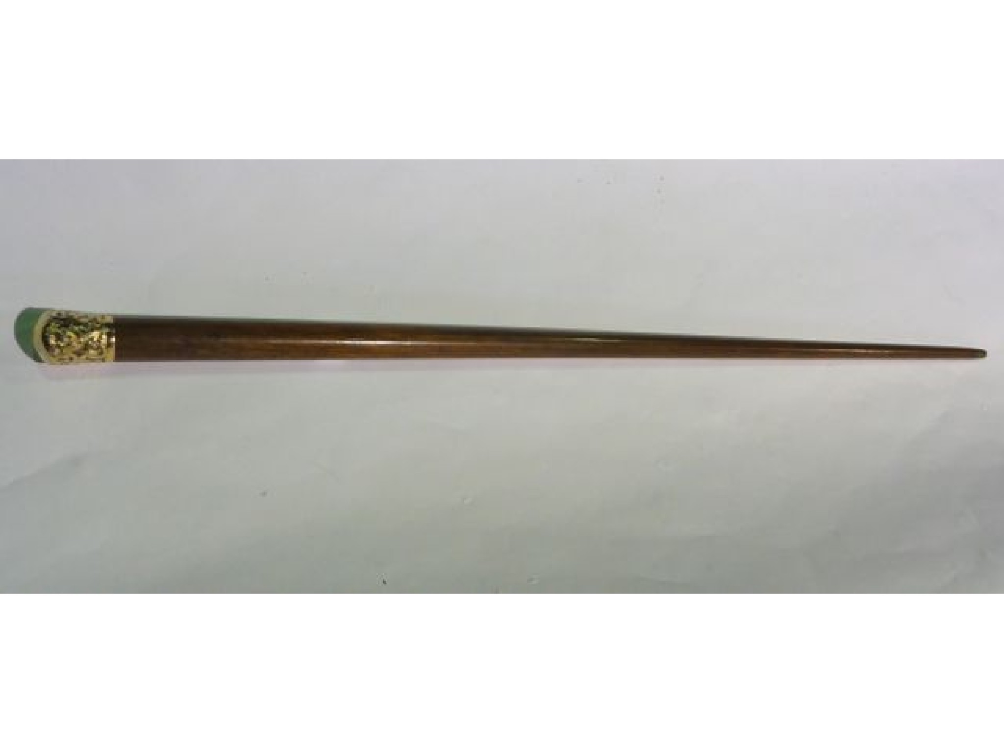 Appraisal: A good quality timber walking cane of form terminating in