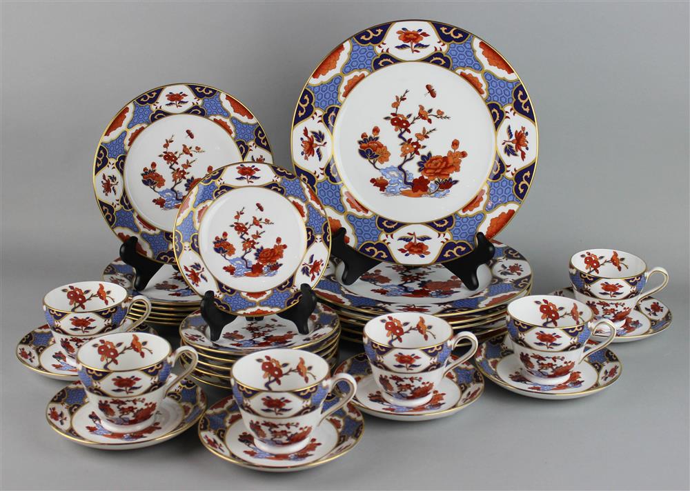 Appraisal: SPODE SHIMA PATTERN PART DINNER SERVICE a part service for