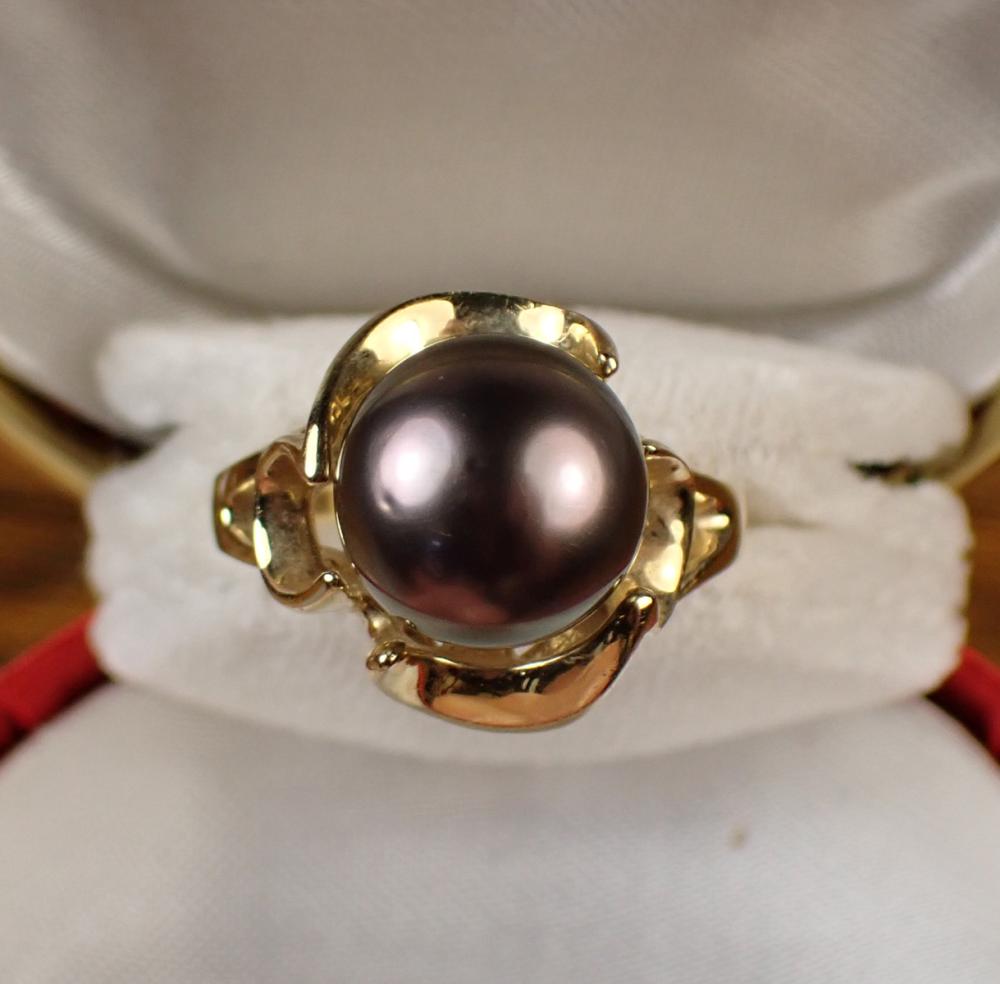 Appraisal: TAHITIAN PEARL AND FOURTEEN KARAT GOLD RING set with a