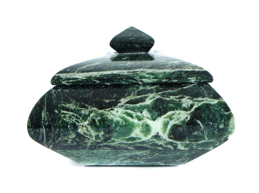 Appraisal: RUSSIAN SERPENTINE STONE LIDDED BOXRussian serpentine stone box with lid