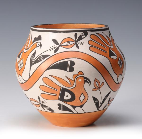 Appraisal: DORIS PATRICIO - ACOMA POTTERY JARDoris Concho Patricio - The