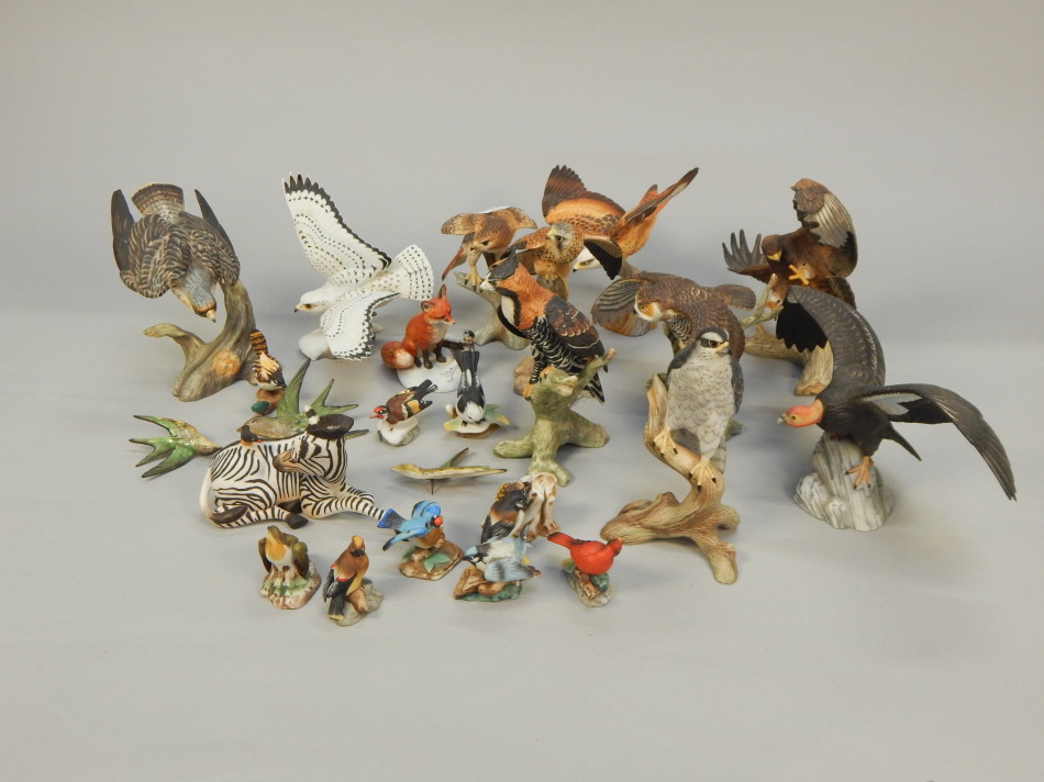 Appraisal: A collection of Franklin Mint porcelain birds etc to include