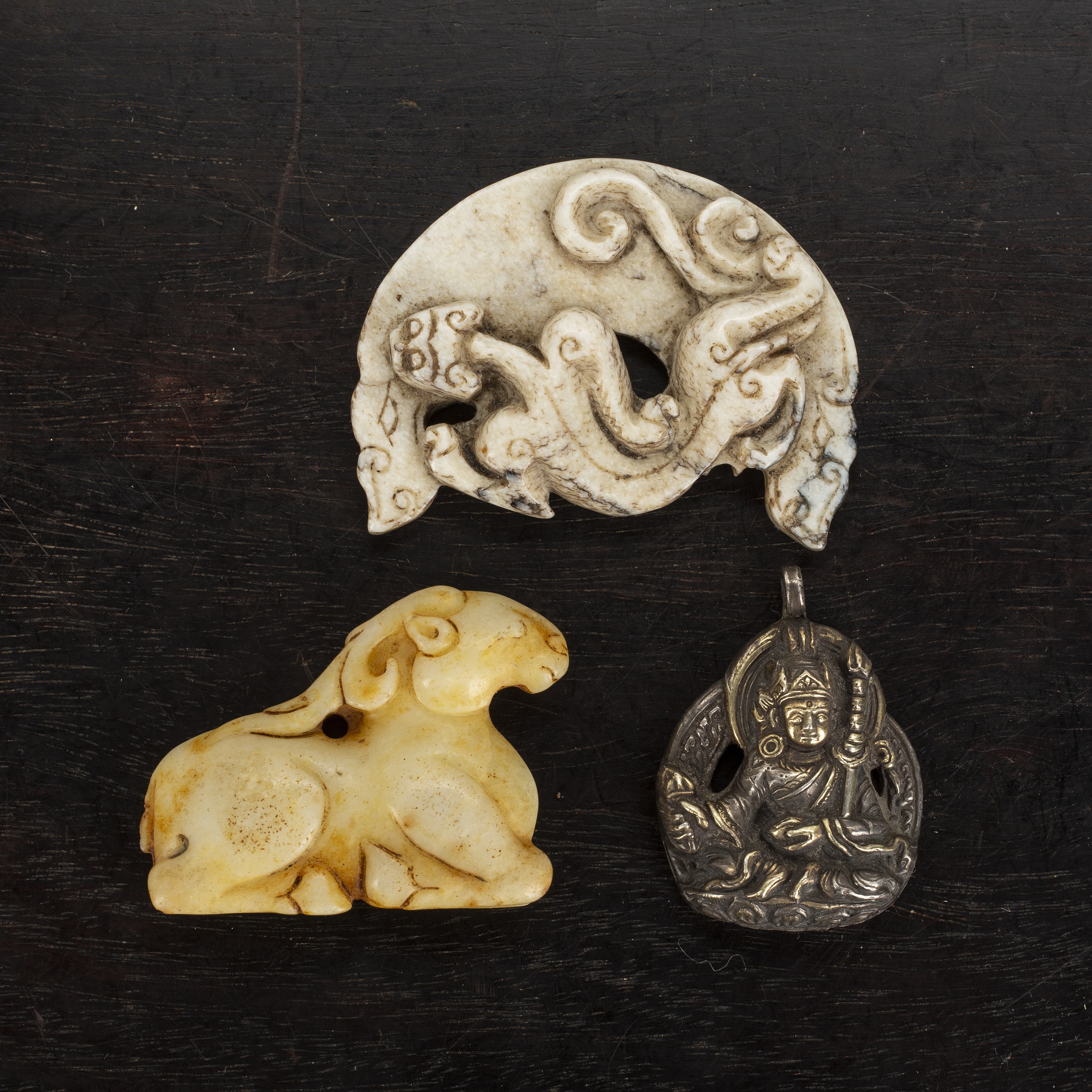 Appraisal: Group of small itemsChinese comprising of two hardstone pendants one