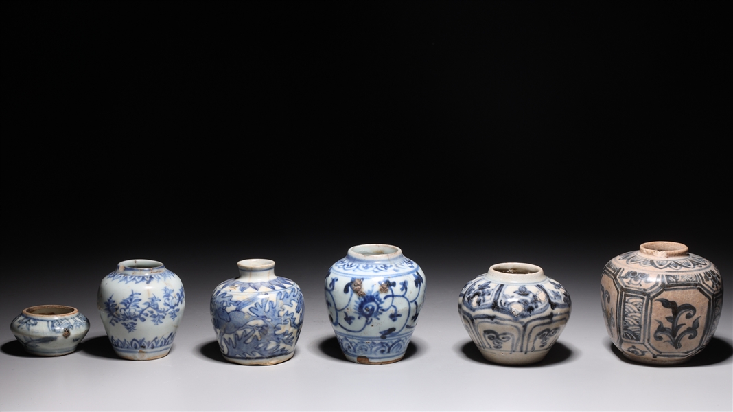 Appraisal: Lot of six antique blue and white Chinese Ming Dynasty