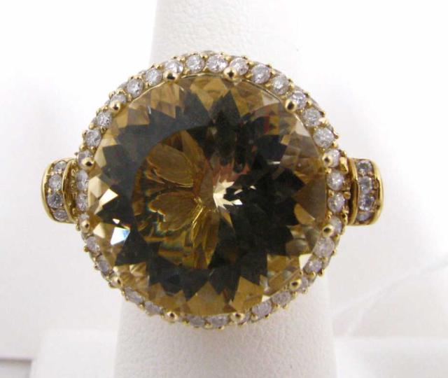 Appraisal: Lady's K yellow gold labradorite and diamond ring with approximately