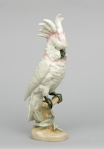 Appraisal: A Royal Dux Porcelain Cockatoo A Royal Dux porcelain model