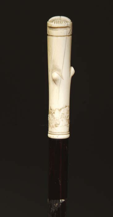 Appraisal: CARVED IVORY HANDLE WALKING STICK Handle of carved ivory with