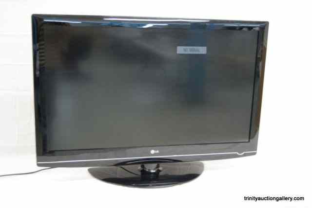 Appraisal: LG '' LCD Flat Screen Television Mod LG This is