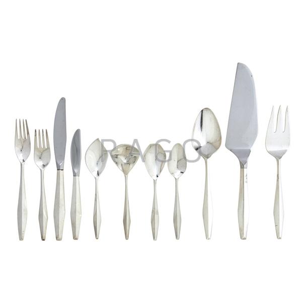 Appraisal: GIO PONTI Diamond sterling flatware service Condition Report Includes eight