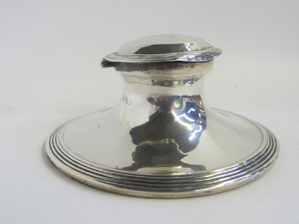 Appraisal: Silver Capstan shaped inkwell Birmingham