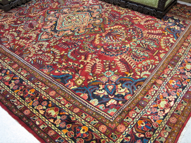 Appraisal: PERSIAN LILIHAN CARPET Arak region western Iran traditional floral and