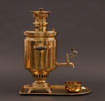 Appraisal: Russian Brass Samovar Brass samovar has wooden handles and a