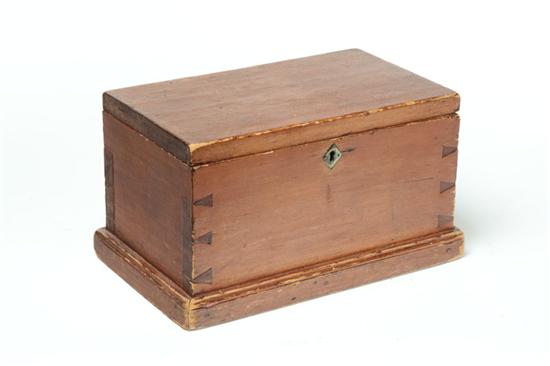 Appraisal: LOCK BOX American mid th century pine Dovetailed case with