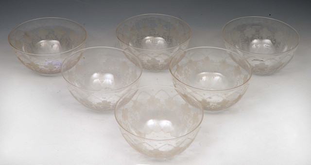 Appraisal: A SET OF SIX ENGRAVED GLASS FINGER BOWLS with grapevine