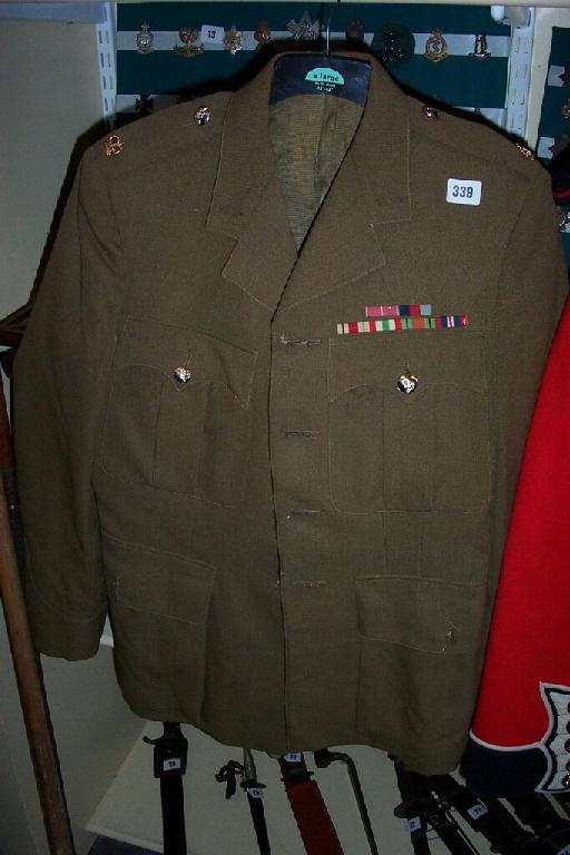 Appraisal: WWII Officers khaki jacket -