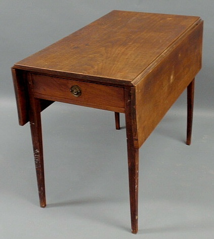 Appraisal: Hepplewhite walnut Pembroke table c with drop leaves single drawer