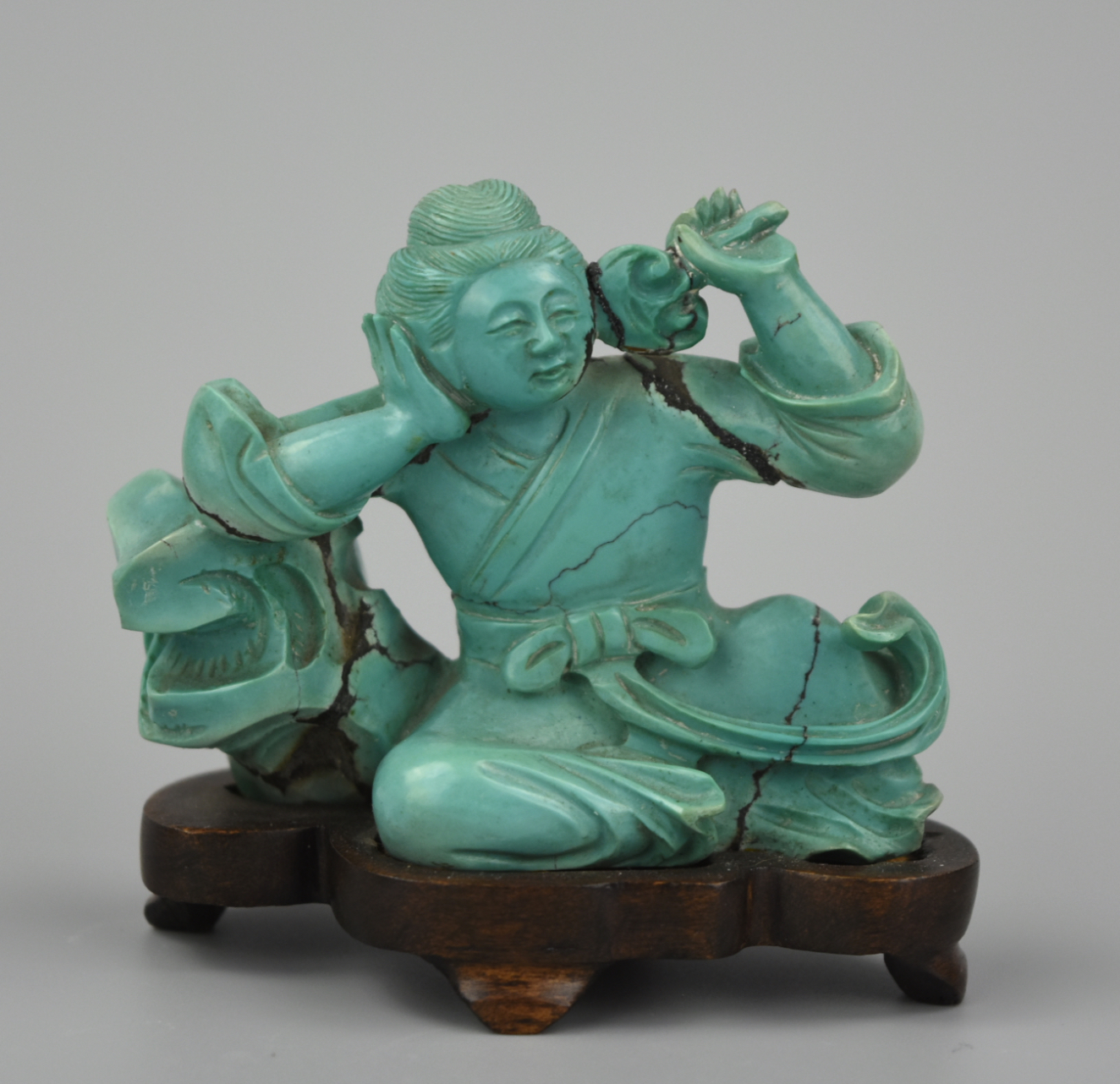 Appraisal: CHINESE CARVED TURQUOISE MAN RECLINING W LINGZHI A piece of