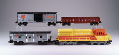 Appraisal: MODERN LIONEL SET SP GP locos and four SP freight