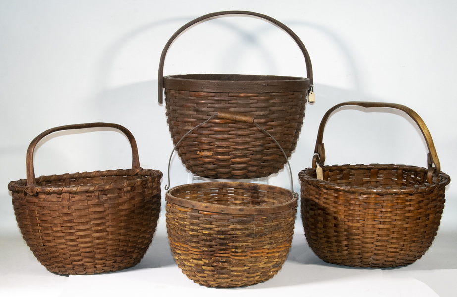 Appraisal: ASH SPLINT BASKETS Group of th - Early th c