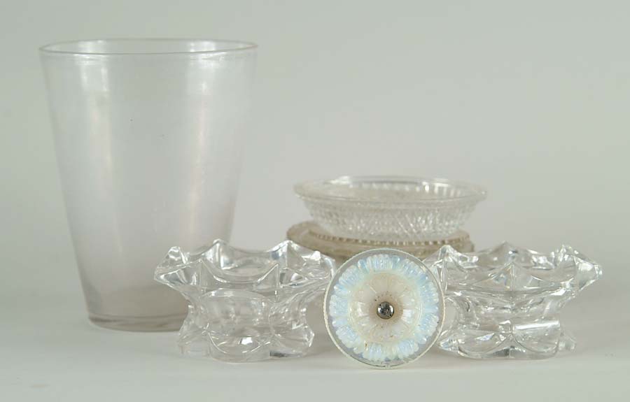 Appraisal: TWELVE PIECES OF EARLY GLASS Lot includes Sandwich opalescent drawer