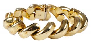 Appraisal: kt Bracelet San Marco style alternating areas of texture stamped