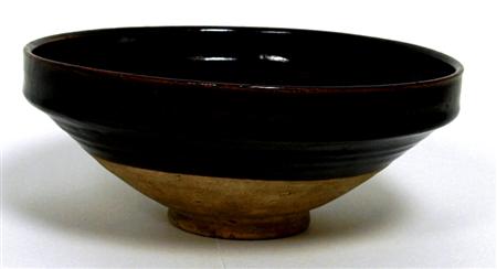 Appraisal: CHINESE HENAN TYPE POTTERY BOWL SONG DYNASTY of tapering circular