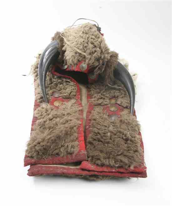 Appraisal: A Sioux Buffalo Hide Headdress having attached buffalo horns and