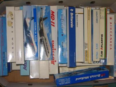 Appraisal: Thirty four Snap-Together plastic model airliners various factories boxed M