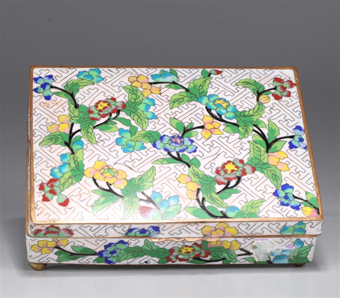 Appraisal: Early th C Chinese cloisonne floral box with a floral