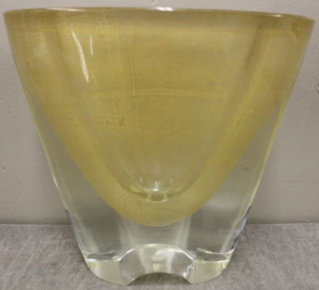 Appraisal: Signed Murano Glass Vase A beautiful toned vase of gold