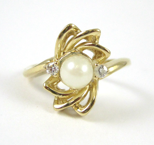 Appraisal: PEARL DIAMOND AND FOURTEEN KARAT GOLD RING set with a