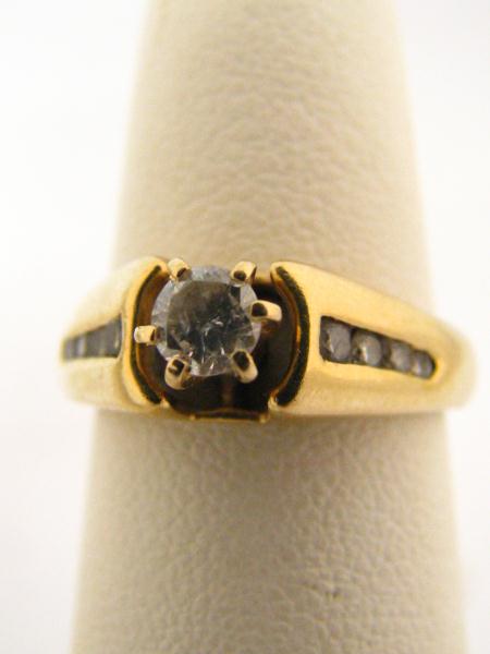 Appraisal: K Yellow Gold Lady's Diamond Ring with one prong set