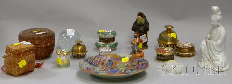 Appraisal: Fifteen Assorted Decorative and Collectible Articles including two small Asian