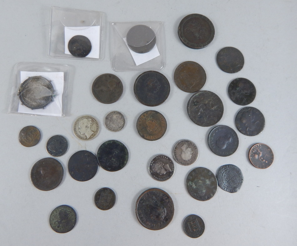 Appraisal: A quantity of coins to include a Victorian one shilling