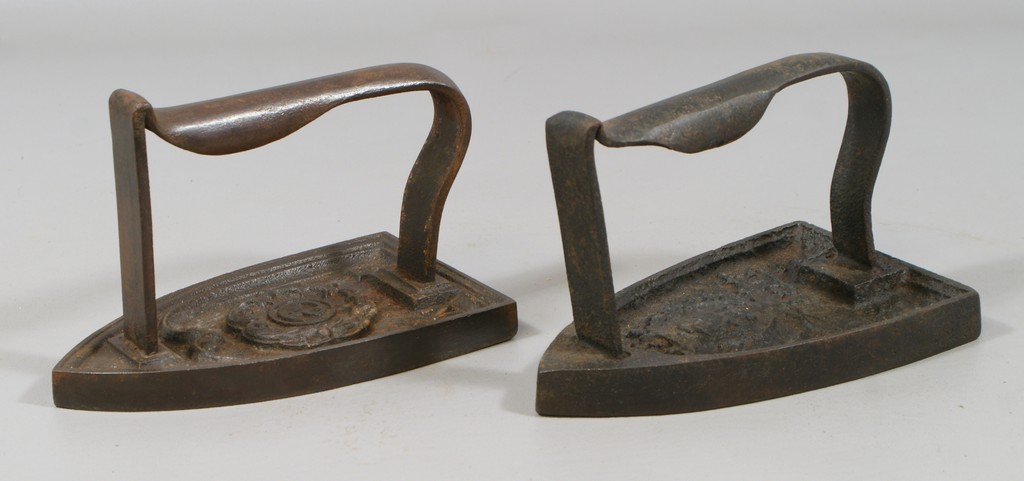 Appraisal: Pair of French Irons longest